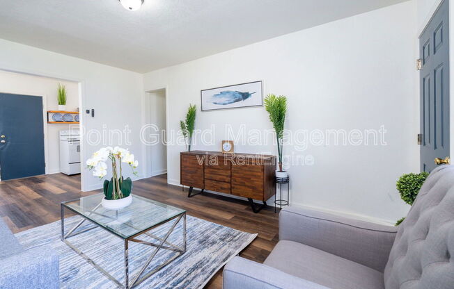 739 S BEVERLY