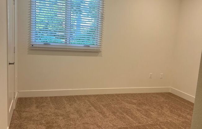 2 beds, 2.5 baths, 1,140 sqft, $4,000, Unit 120