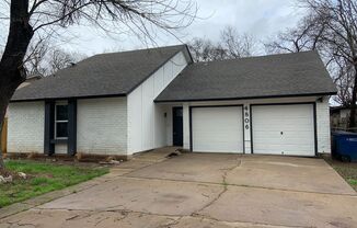 ~~NEWLY UPDATED 3/2 Close to downtown~~