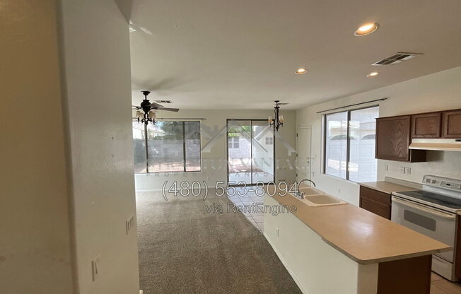 192 W MAHOGANY PL
