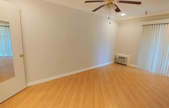 2 beds, 2 baths, 940 sqft, $2,950, Unit 515
