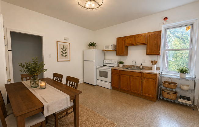 1 bed, 1 bath, 500 sqft, $1,200, Unit Unit 4
