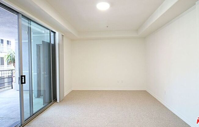 1 bed, 1 bath, 1,050 sqft, $3,100, Unit 426