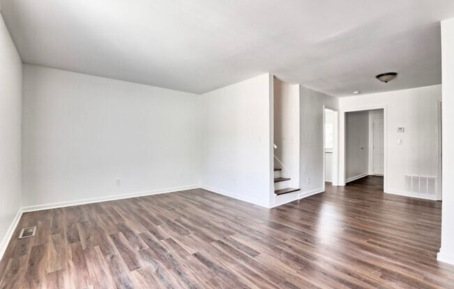 2 beds, 1.5 baths, $1,495, Unit B3