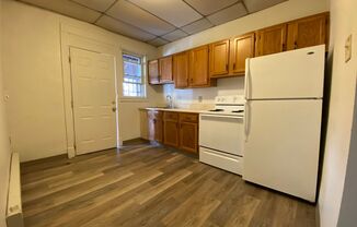 Great One Bedroom on Fifth Ave in Oakland! Amazing Campus Location! Call Today!