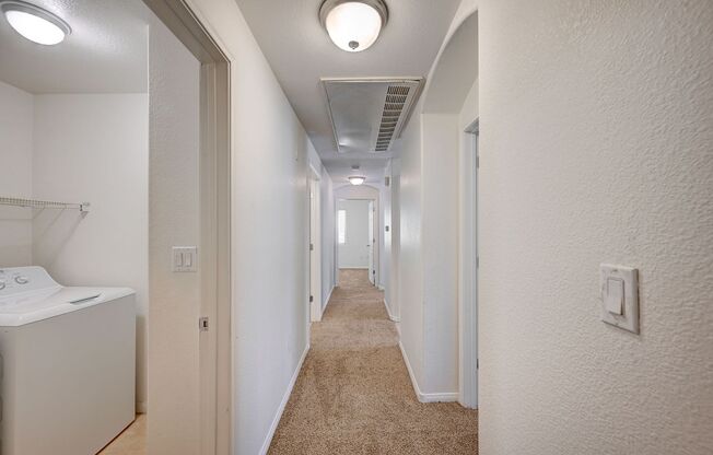 3 beds, 2 baths, $1,650, Unit # 136