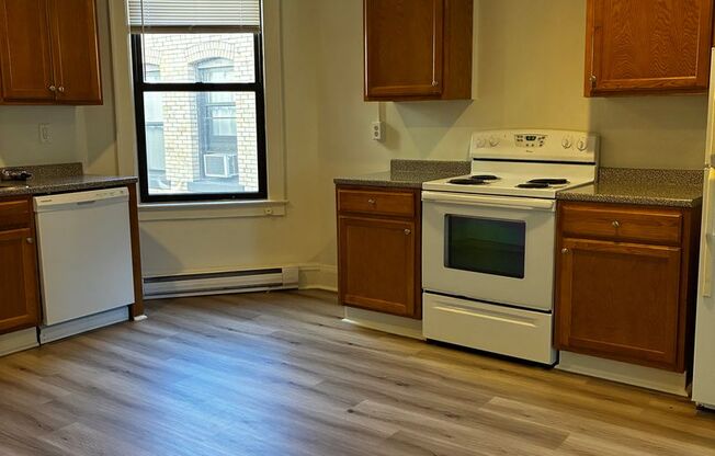 1 bed, 1 bath, 650 sqft, $1,099, Unit 7229 Penn Ave. #3A