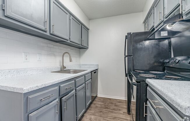 2 beds, 1 bath, 756 sqft, $899, Unit 1508