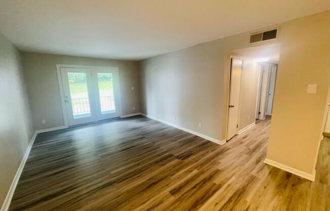 Upper-level 2bd Condo