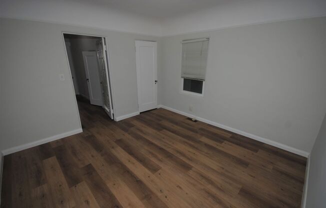 2 beds, 1 bath, $3,195, Unit A