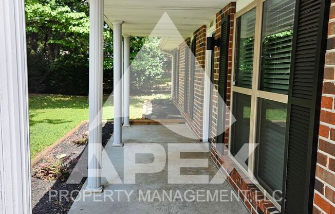 NICELY UPDATED - 3 Bd - 2 Ba Single Family Home w/1-Car Garage in West Knoxville!