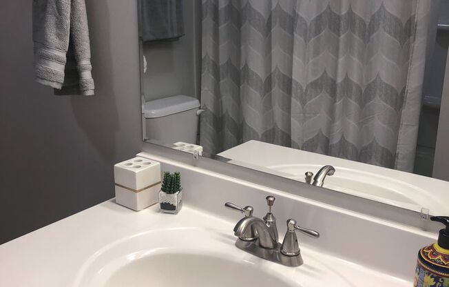 Studio, 1 bath, 500 sqft, $800, Unit H 115