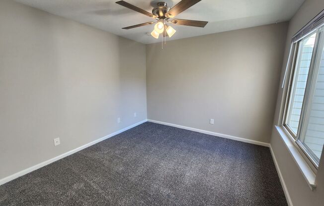 2 beds, 1 bath, $1,250