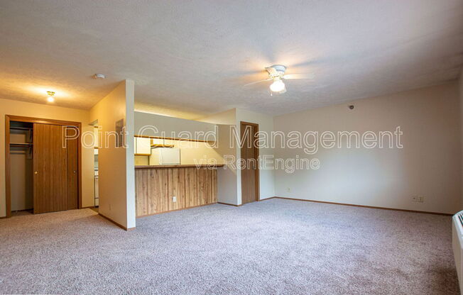 7118 JONES CIR