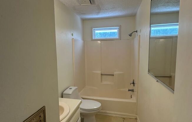 2 beds, 1.5 baths, $1,550