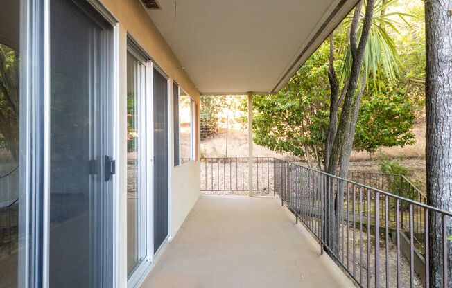 Quiet Hillside Remodeled 2bed/1bath w/ Parking, Storage, Pool - PROGRESSIVE