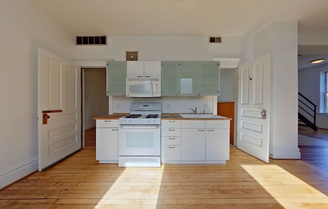 1818 N Paulina