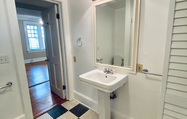 2 beds, 2 baths, 1,350 sqft, $2,750, Unit 934-06