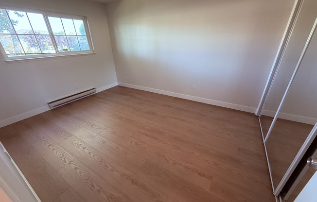 3990 Hamilton Ave. & 1610,1614 Cloverdale Lane