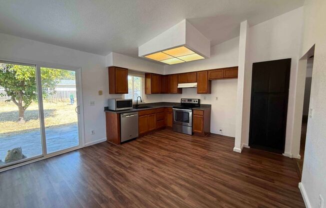 Elk Grove 3 Bed 2 Bath
