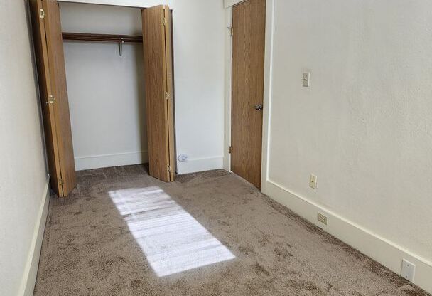 1 bed, 1 bath, 520 sqft, $1,150, Unit 405