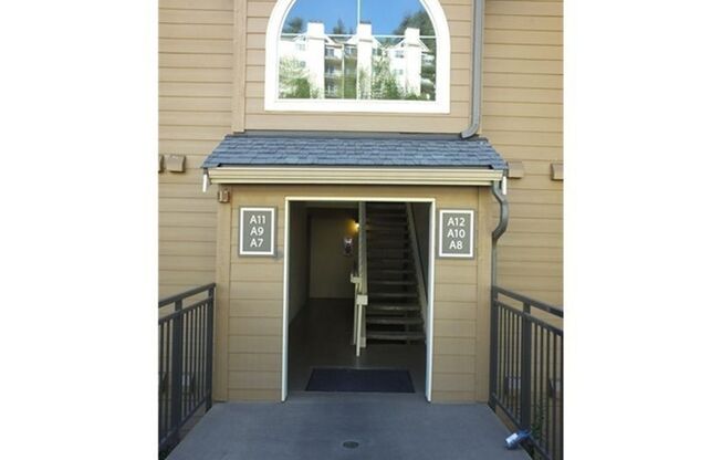 1Bd/1Ba Bellevue Condo