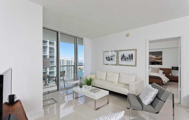 2 beds, 2 baths, $5,000