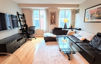 1 bed, 1 bath, 836 sqft, $3,600, Unit 903