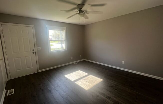 2 beds, 1 bath, 785 sqft, $1,195, Unit 237