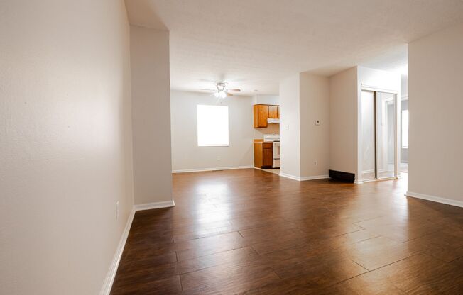 2 beds, 1 bath, $950, Unit 505