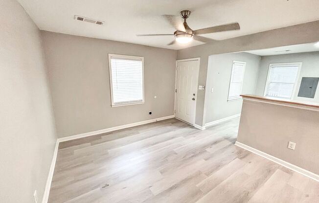 Updated and Charming 2BR/ 1 BA in Marietta!