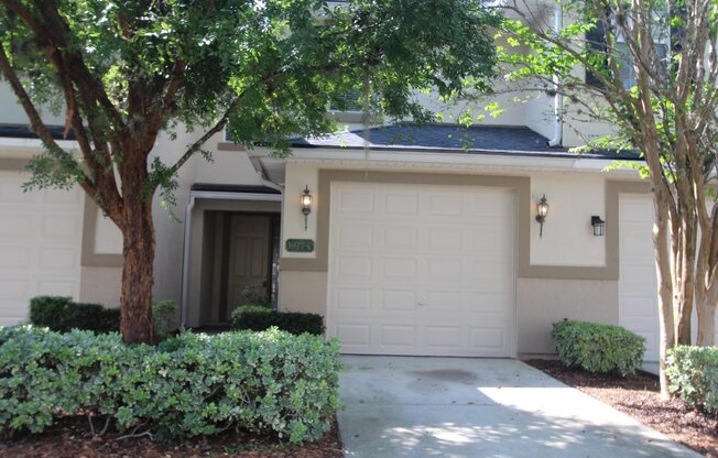 Townhome in Oakleaf Plantation