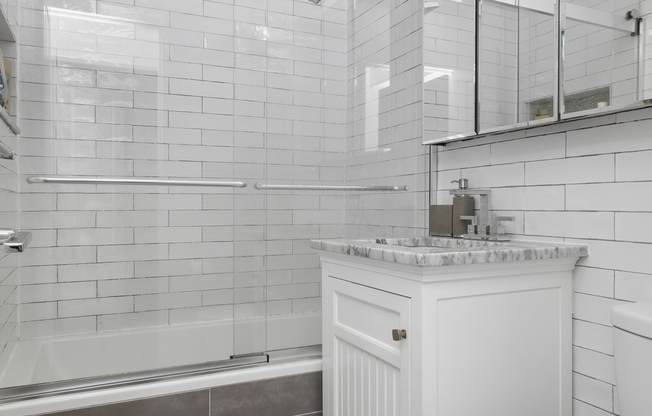 1 bed, 1 bath, 622 sqft, $4,600, Unit 7D