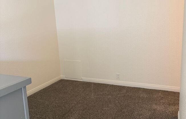 Studio, 1 bath, $1,045, Unit 12