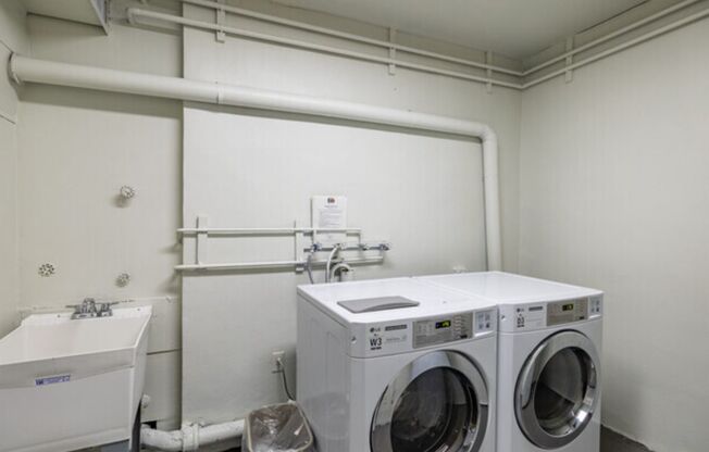 1 bed, 1 bath, 850 sqft, $1,850, Unit 01_408