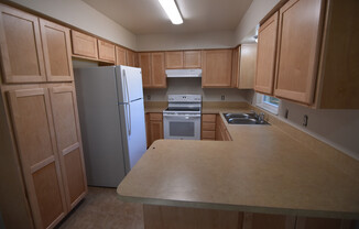 3 beds, 2 baths, $2,000