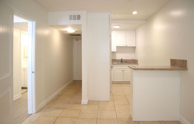 8655 W Pico Blvd Apartments