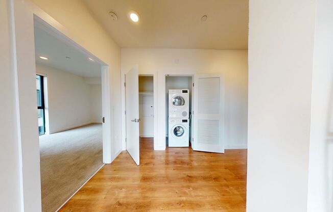 2 beds, 2 baths, 980 sqft, $2,845, Unit 202