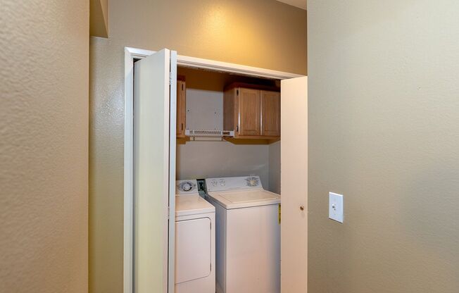 2 beds, 1 bath, $2,750