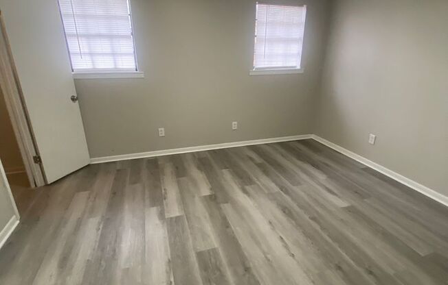 1 bed, 1 bath, 800 sqft, $700, Unit Unit 3