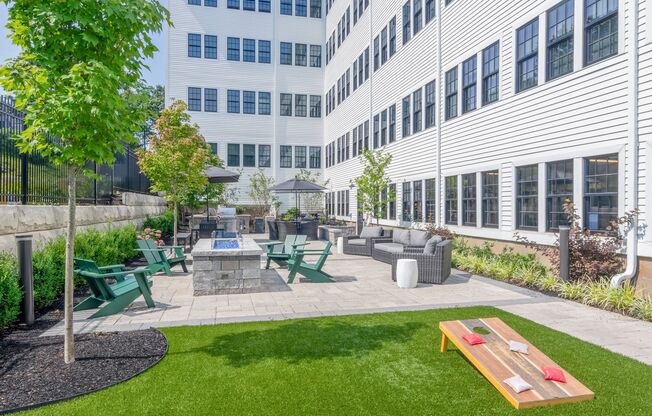 2 beds, 2 baths, 931 sqft, $3,200, Unit 70-306