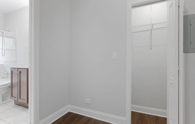 Studio, 1 bath, 282 sqft, $1,400, Unit 103