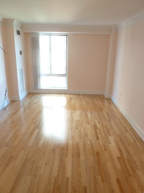 2 beds, 2 baths, 1,210 sqft, $5,500, Unit W907