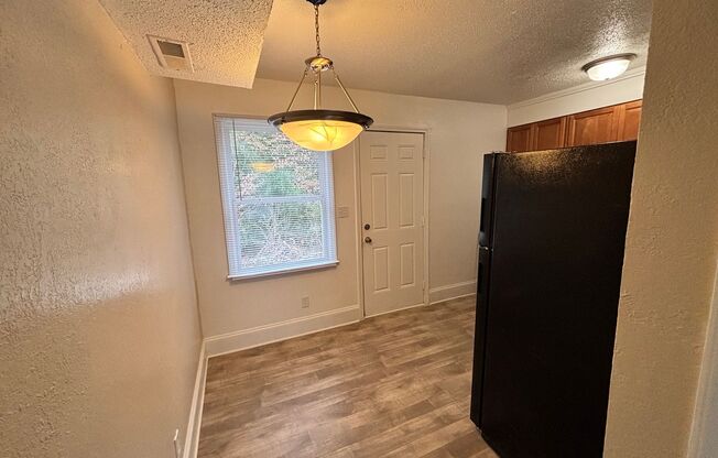 1 bed, 1 bath, 580 sqft, $1,140, Unit 2009-03