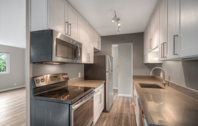 611-615 Apartments