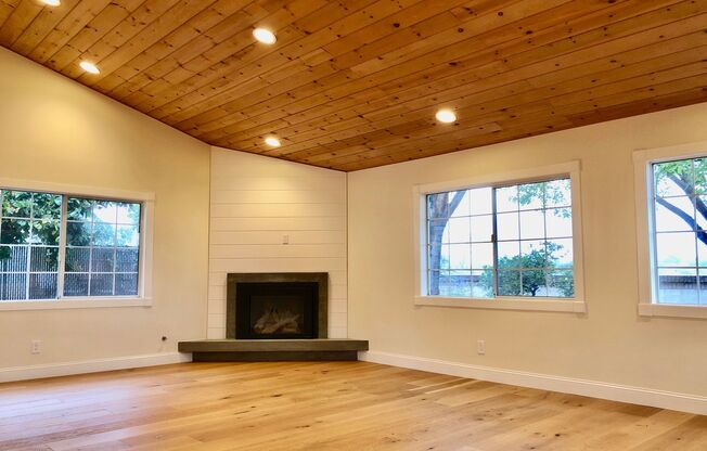 Beautifully Updated 3 Bed 2 Bath Campbell Home - Centrally Located!