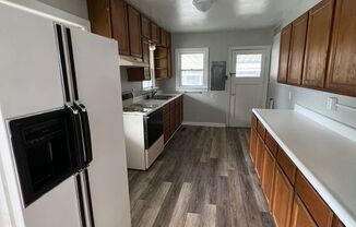 2 beds, 1 bath, $850