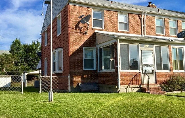 Charming 3BD/1.5BA Townhome in Eastwood, Baltimore!