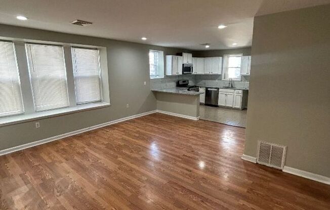 52nd Street Apartments