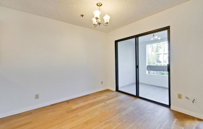 1 bed, 1 bath, $3,250, Unit #221